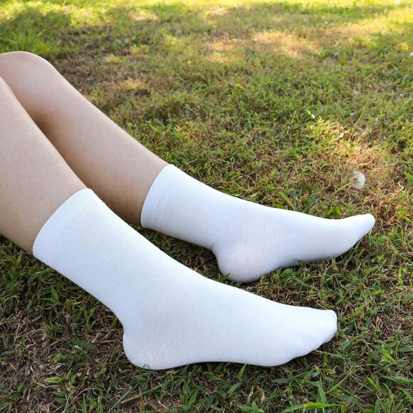 Women 5 Pairs White Crew Thin Ankle Height Anti Odor Soft Ankle Socks - Picture 4 of 7